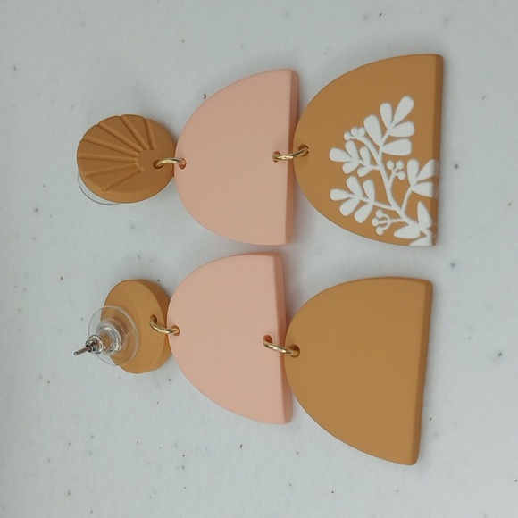 Dangle Earrings Acrylic Jewelry - Picture 7 of 9